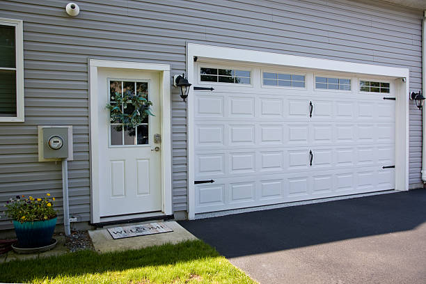 24/7 Emergency Garage Door Panel Replacement experts in Round Rock, TX